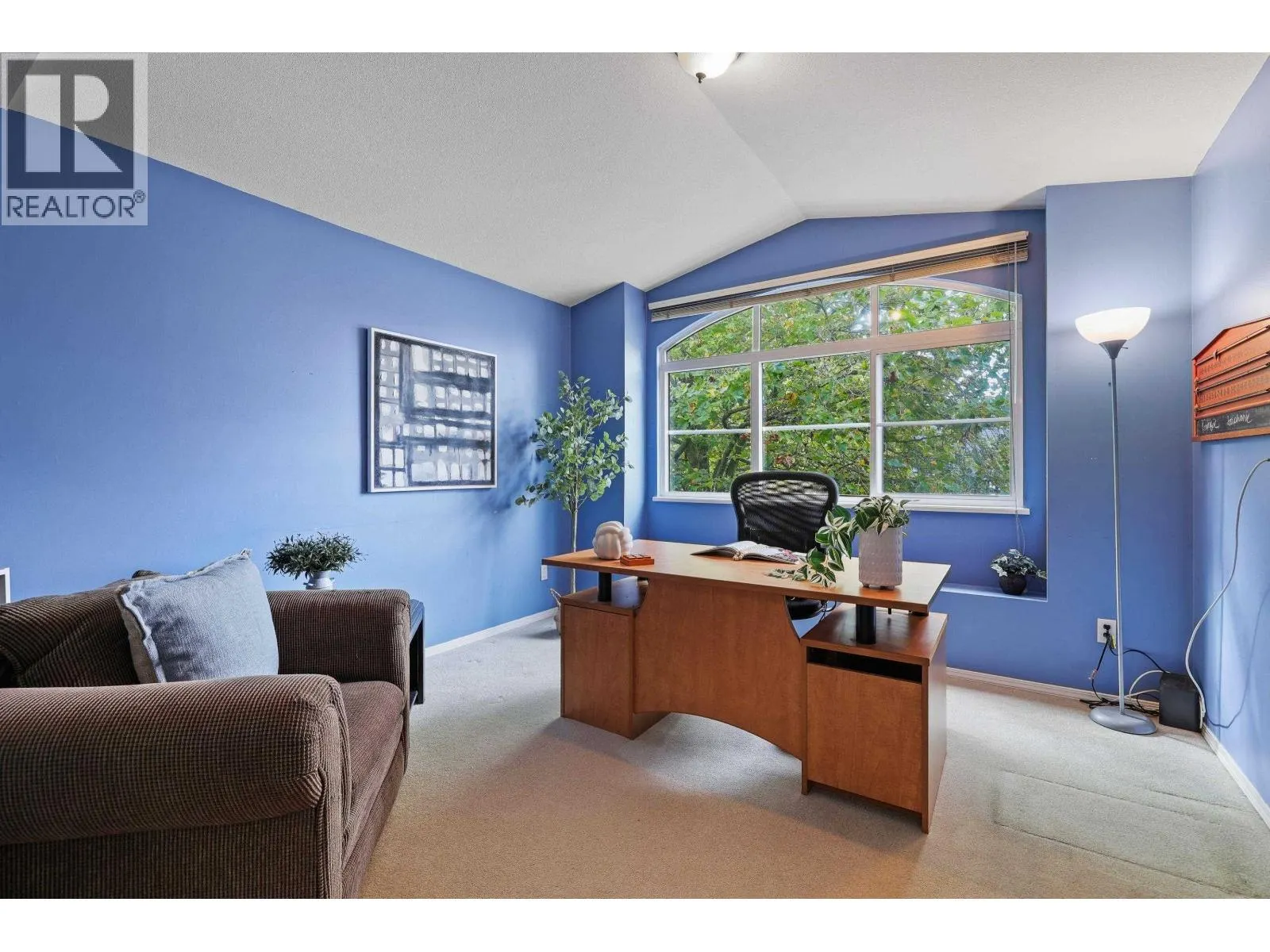 5551 ROWLING PLACE