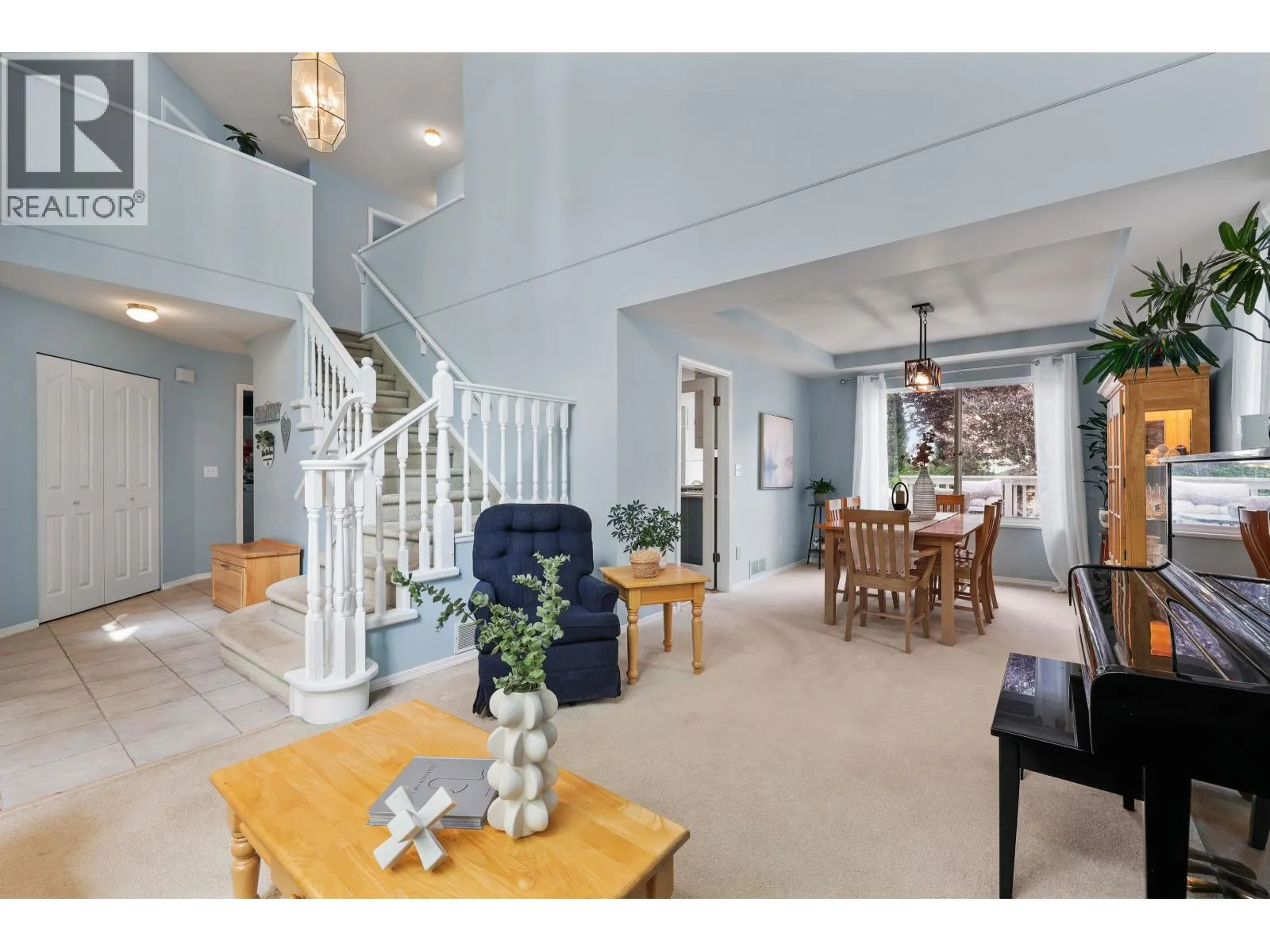 5551 ROWLING PLACE