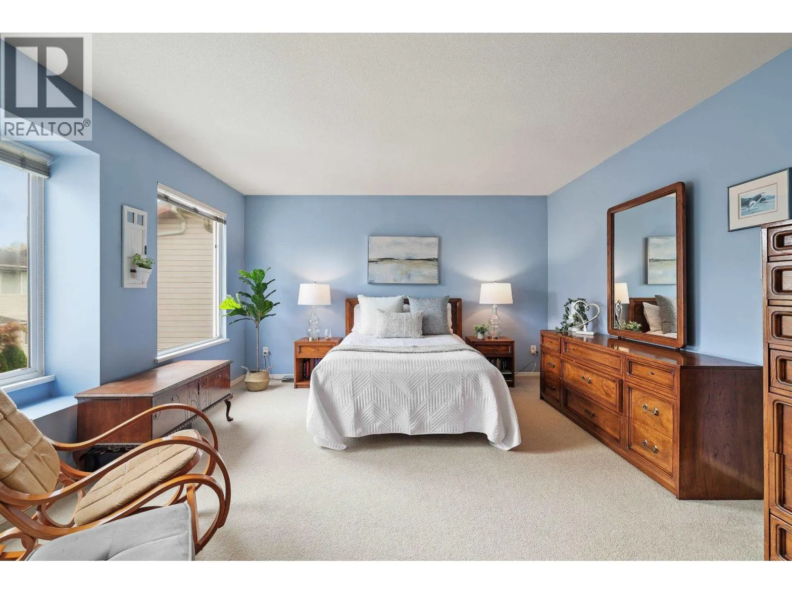 5551 ROWLING PLACE