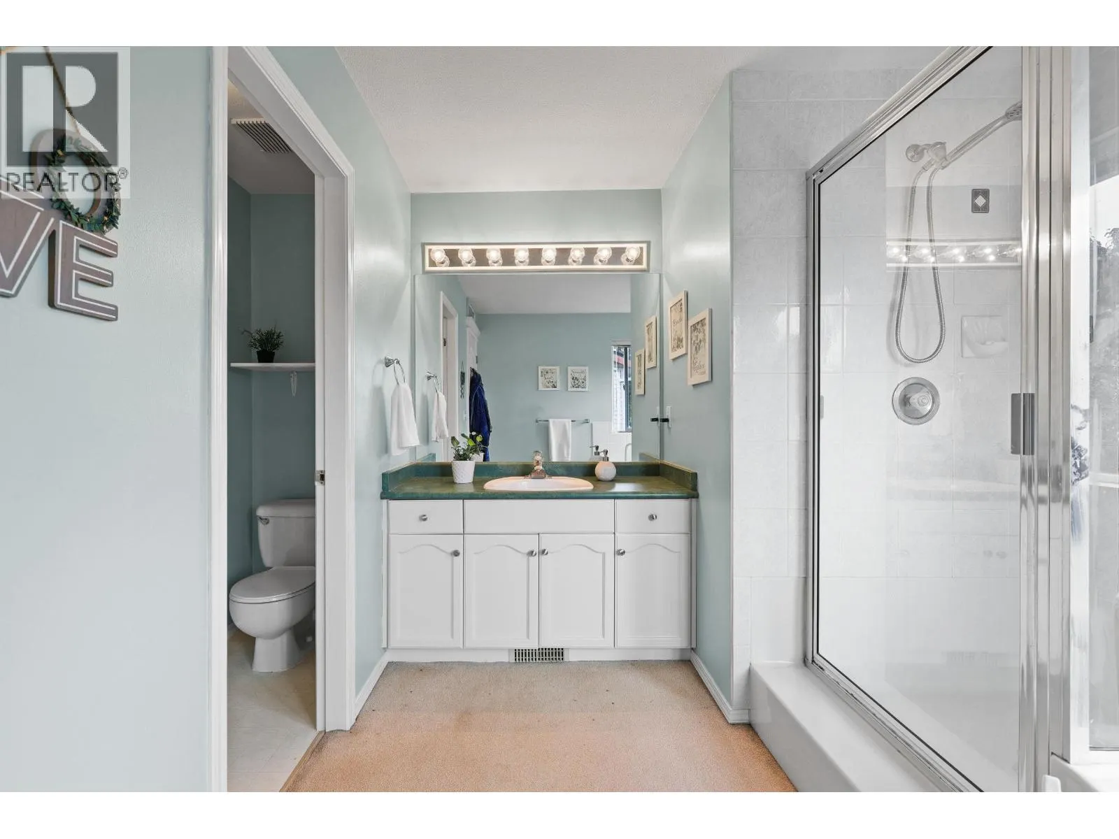 5551 ROWLING PLACE