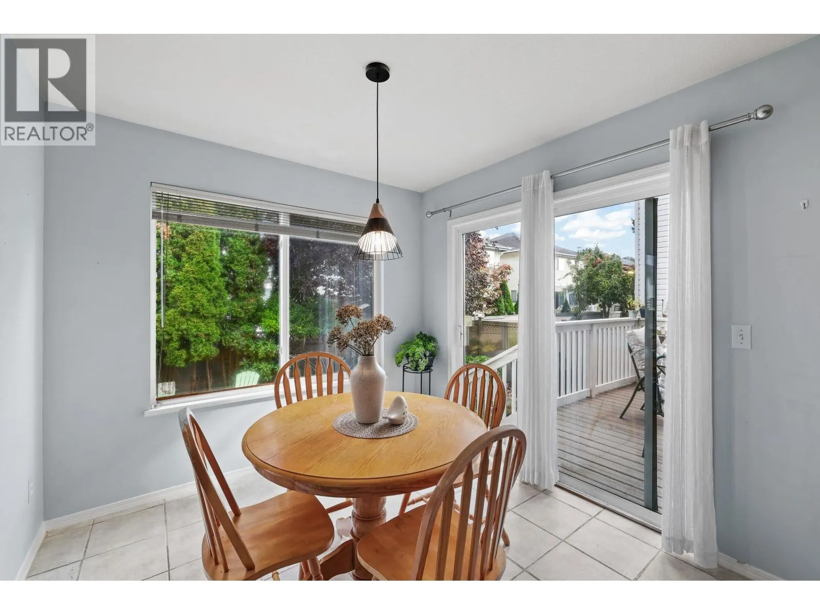 5551 ROWLING PLACE