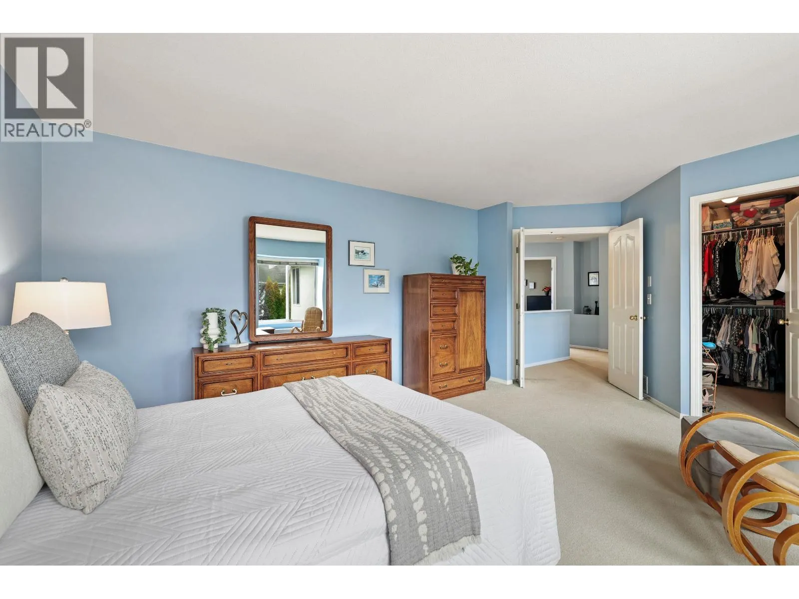 5551 ROWLING PLACE