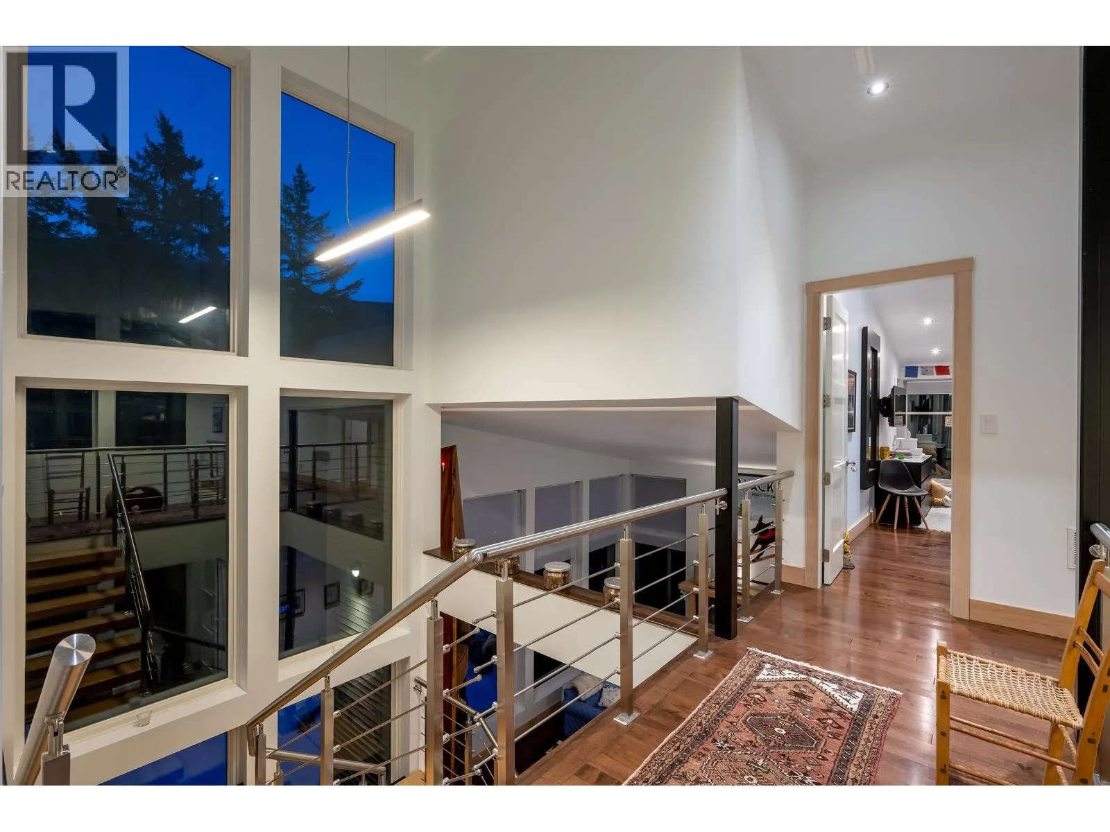 5221 JORDAN LANE