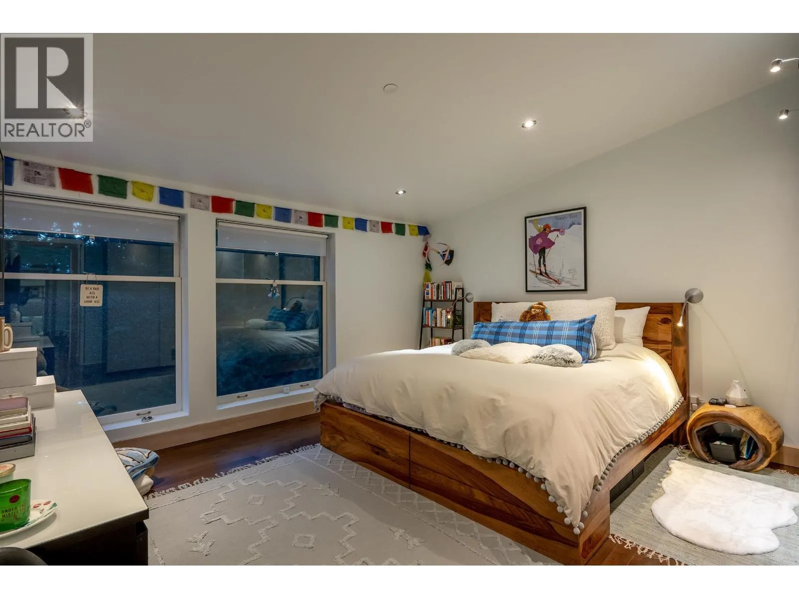 5221 JORDAN LANE