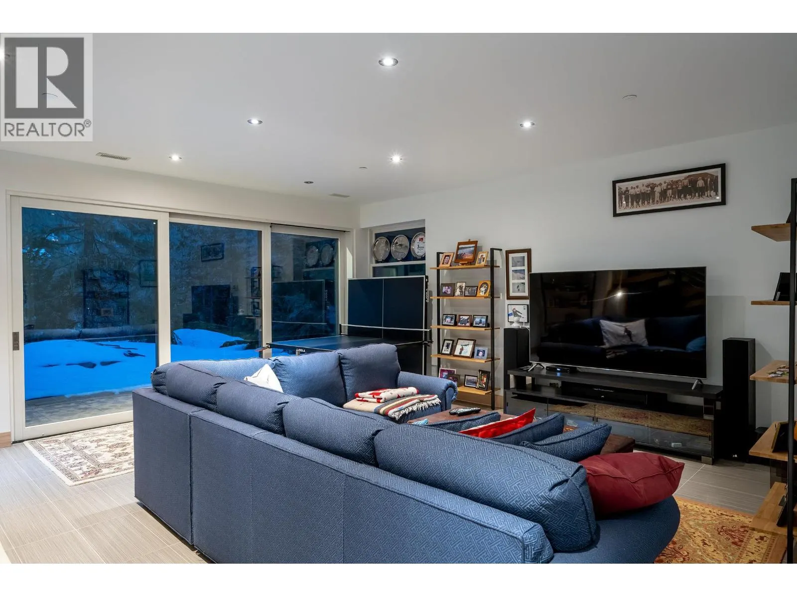 5221 JORDAN LANE
