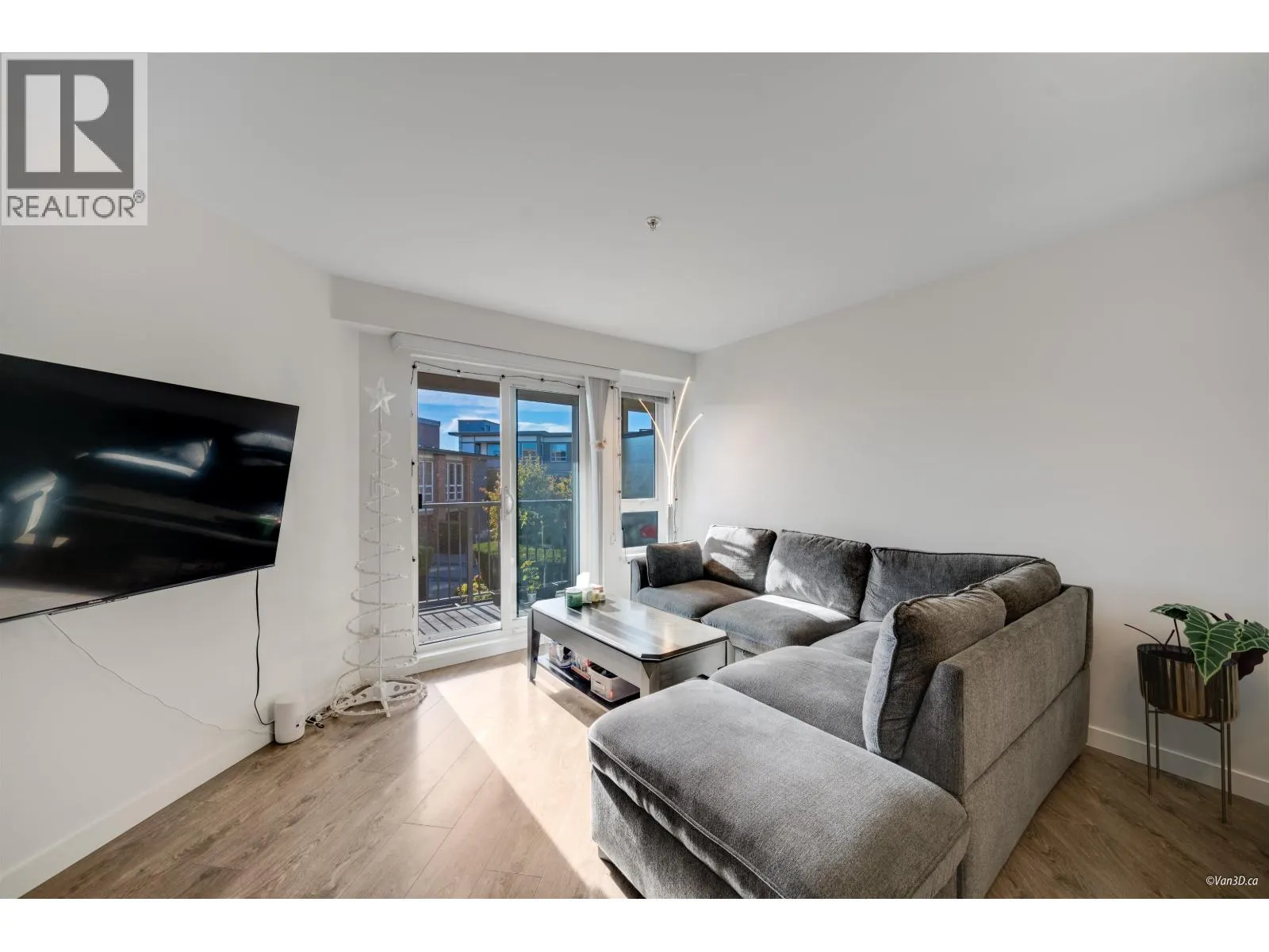 316 12339 STEVESTON HIGHWAY