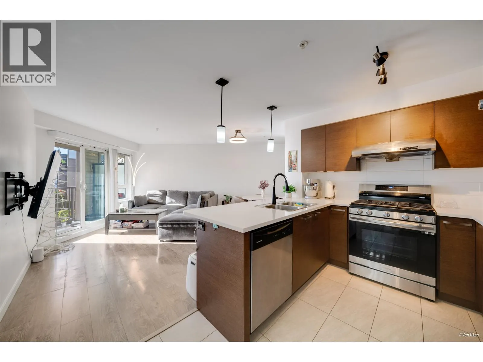 316 12339 STEVESTON HIGHWAY