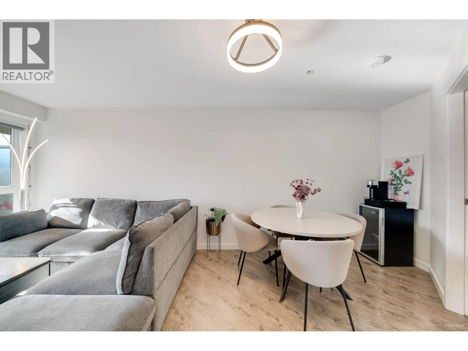 316 12339 STEVESTON HIGHWAY
