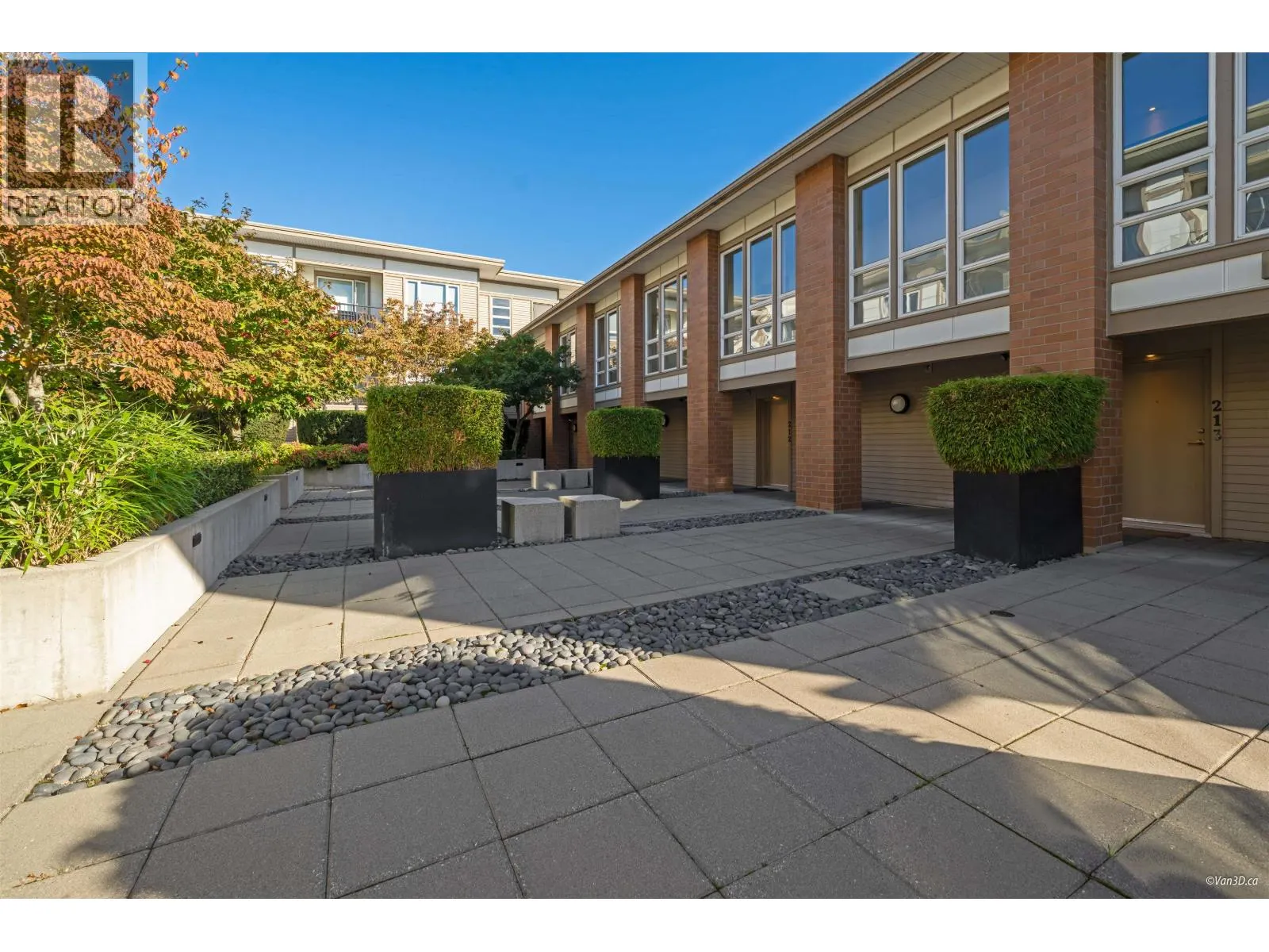 316 12339 STEVESTON HIGHWAY