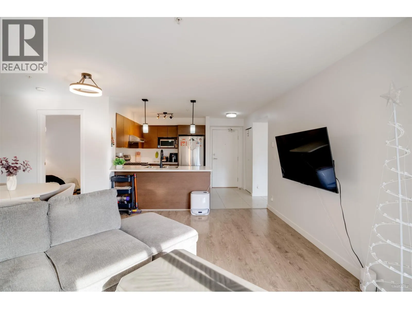 316 12339 STEVESTON HIGHWAY