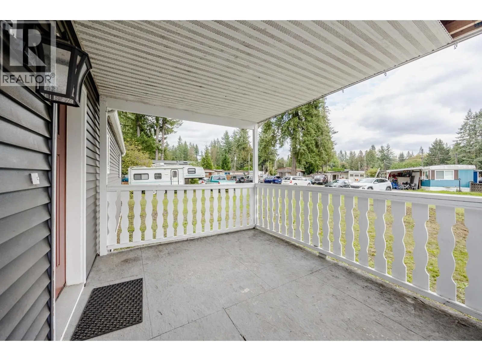 5 23205 CALVIN CRESCENT
