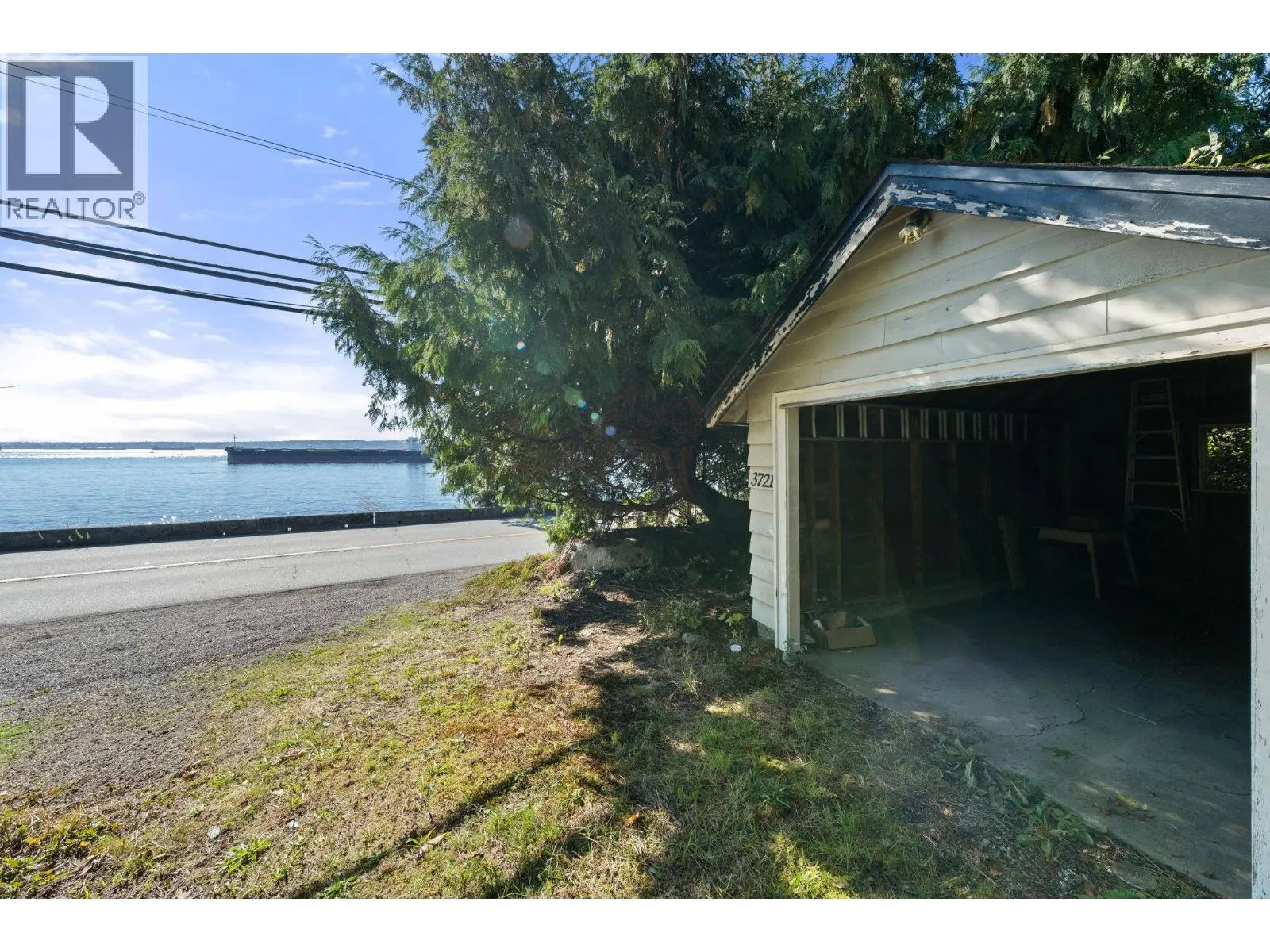 3721 SUNSET LANE