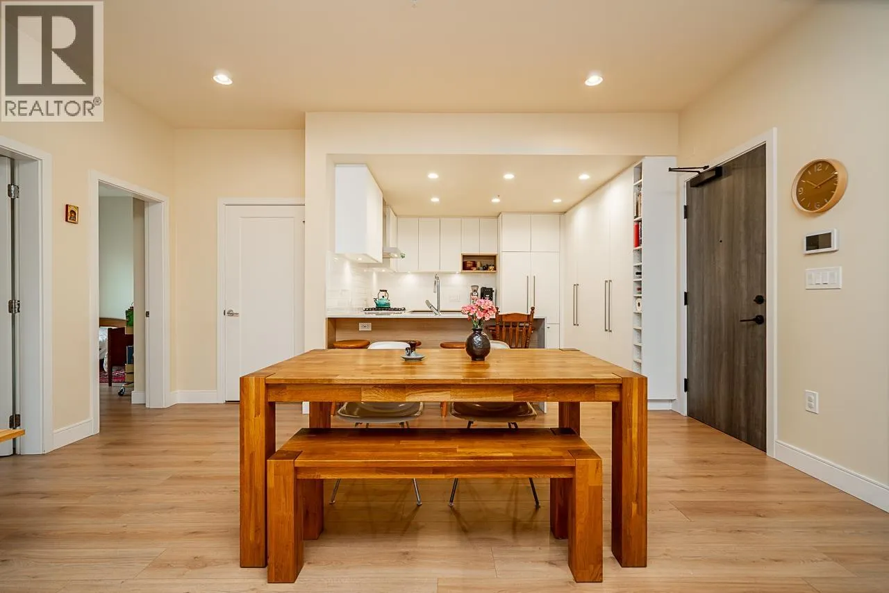 112 55 KLAHANIE DRIVE