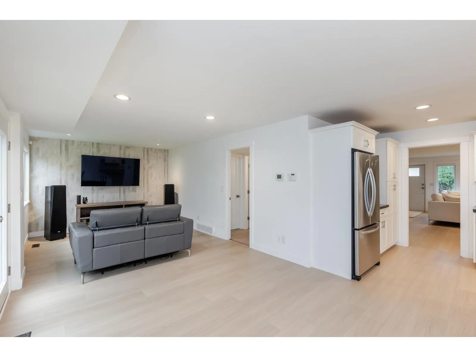 2389 WAKEFIELD DRIVE