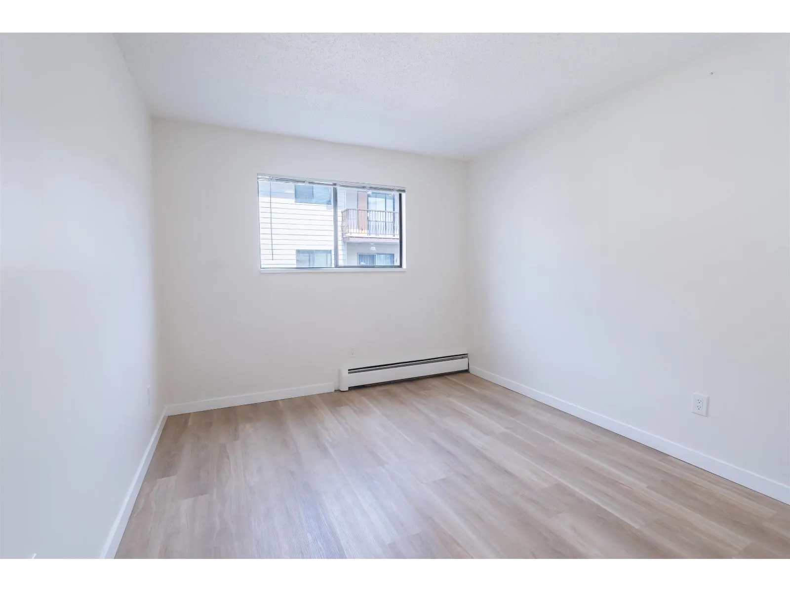 205 45749 SPADINA AVENUE|Chilliwack Downtown
