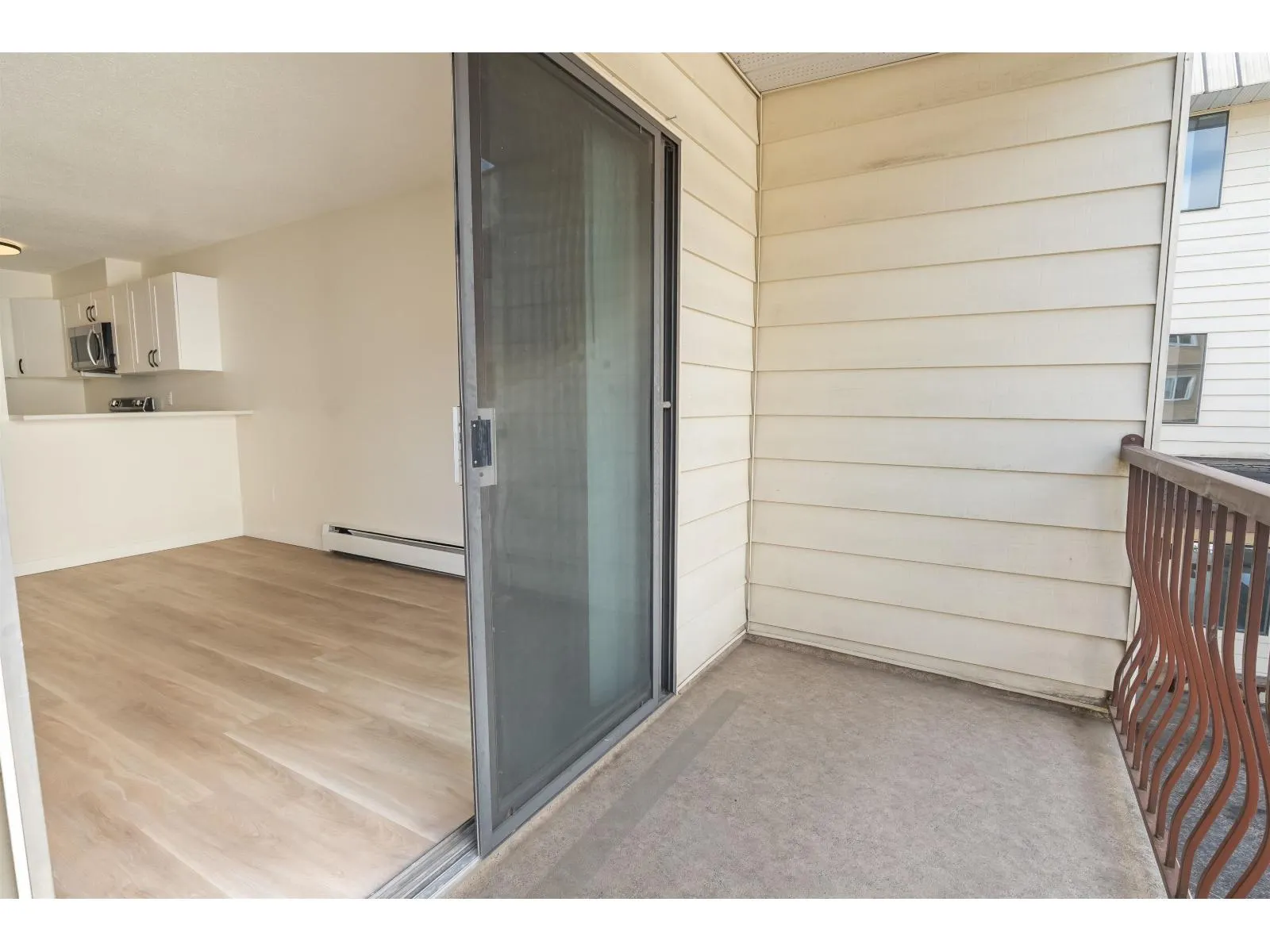 205 45749 SPADINA AVENUE|Chilliwack Downtown