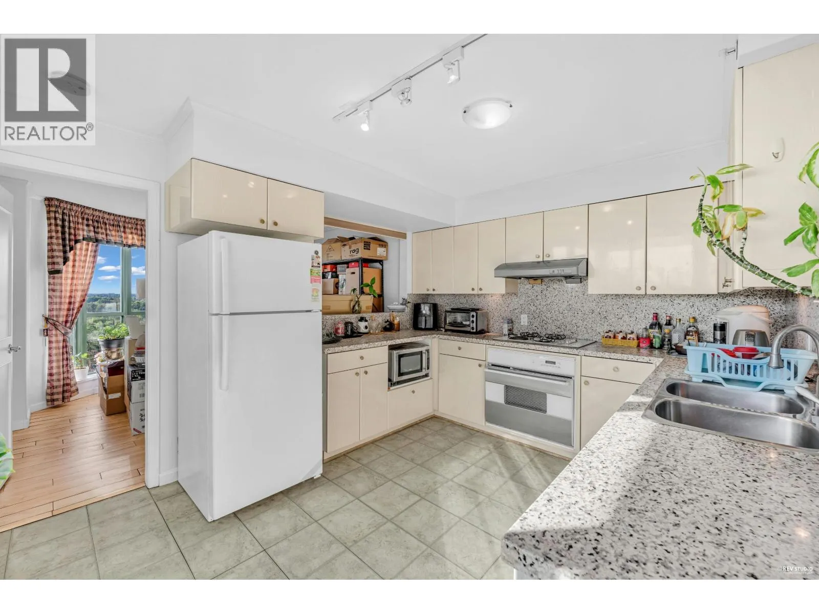 1802 7380 ELMBRIDGE WAY