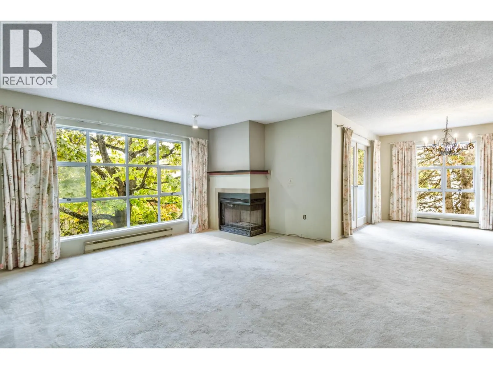 204 7540 MINORU BOULEVARD