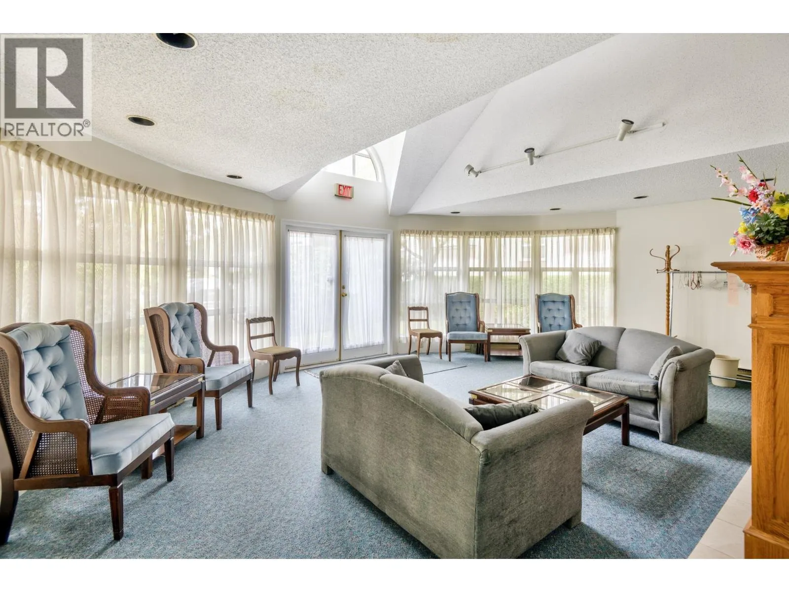 204 7540 MINORU BOULEVARD