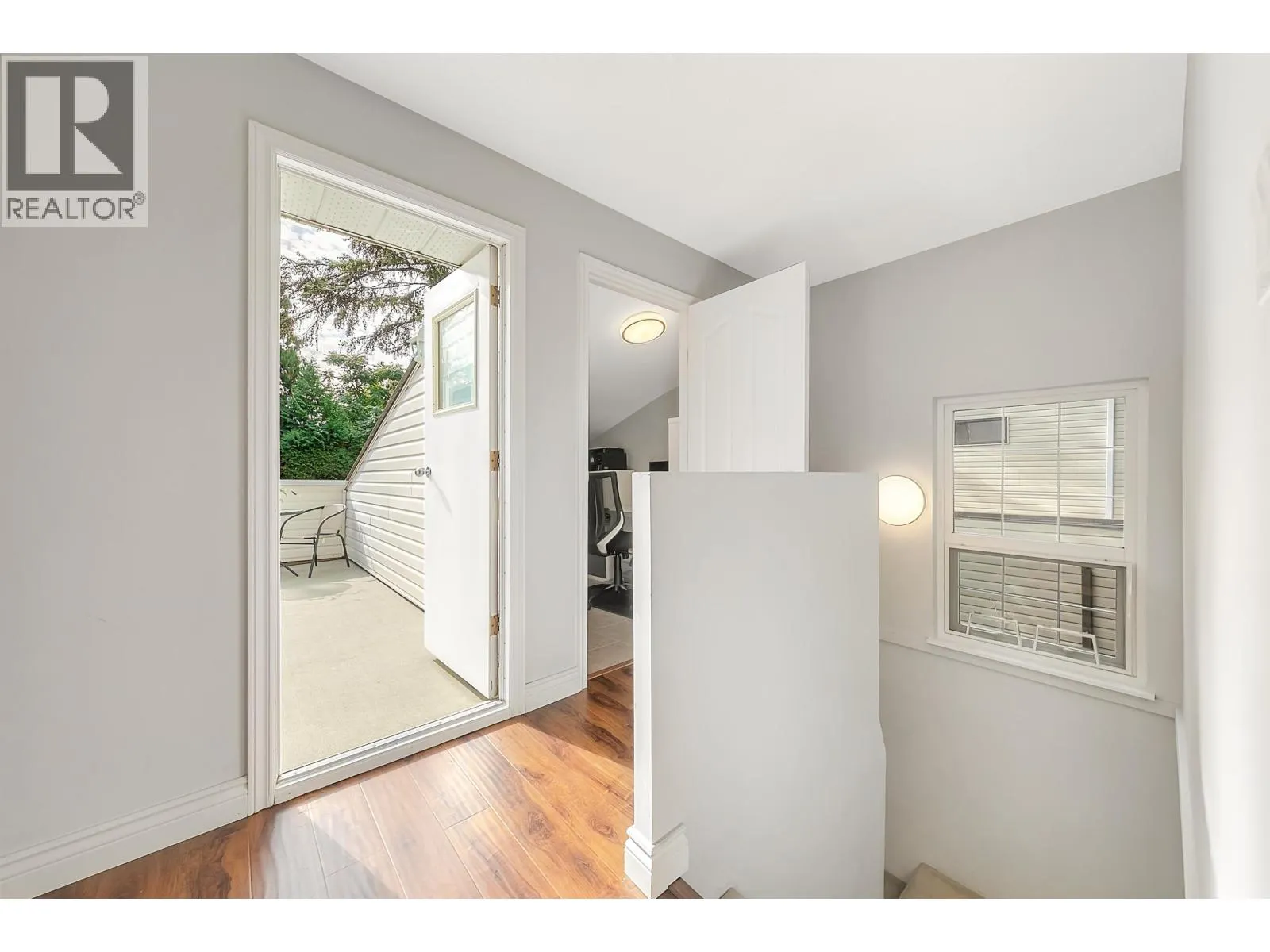 41 2986 COAST MERIDIAN ROAD