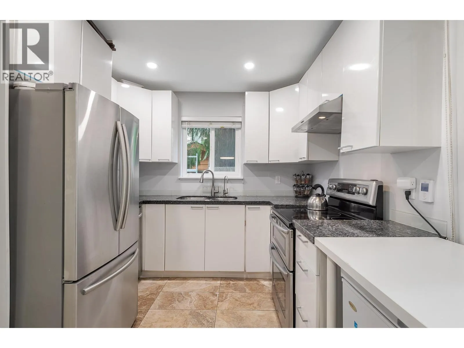 41 2986 COAST MERIDIAN ROAD