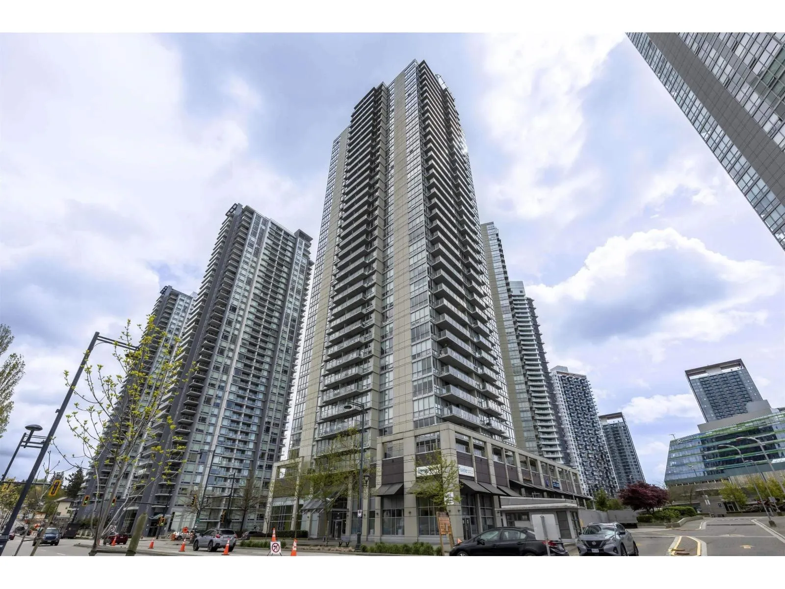 610 13688 100TH AVENUE