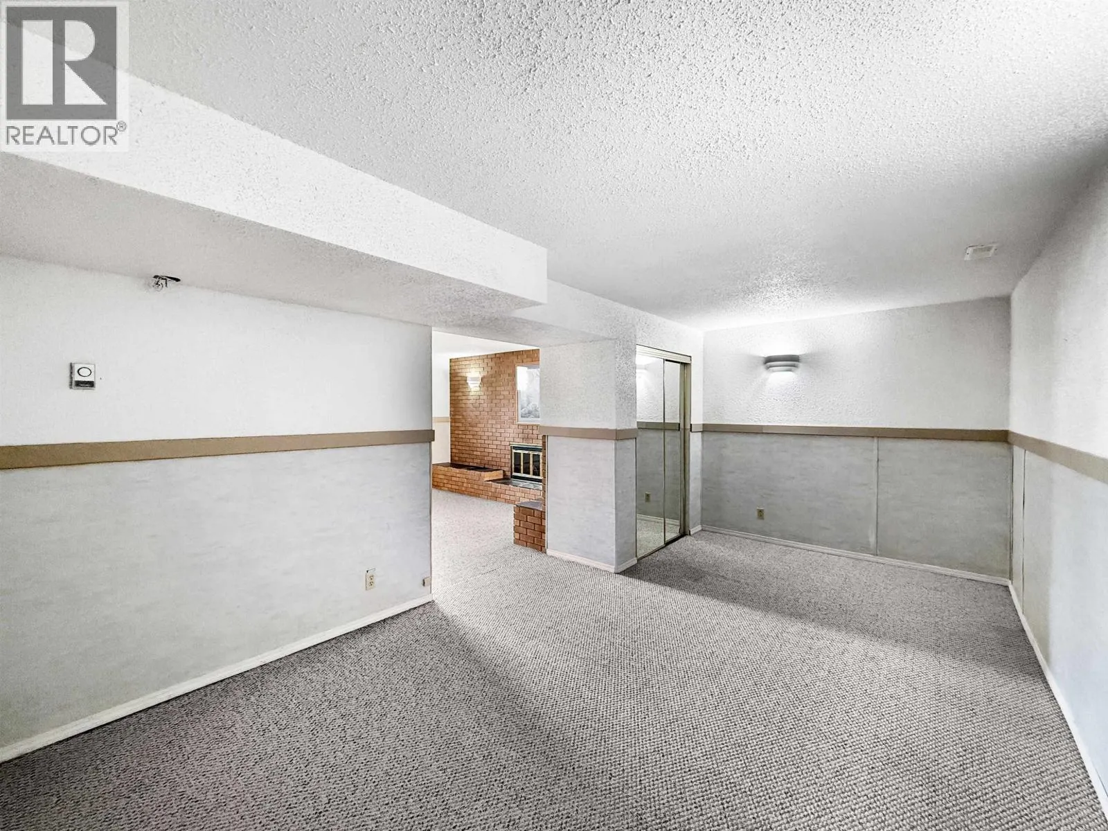 1200 POWELL AVENUE