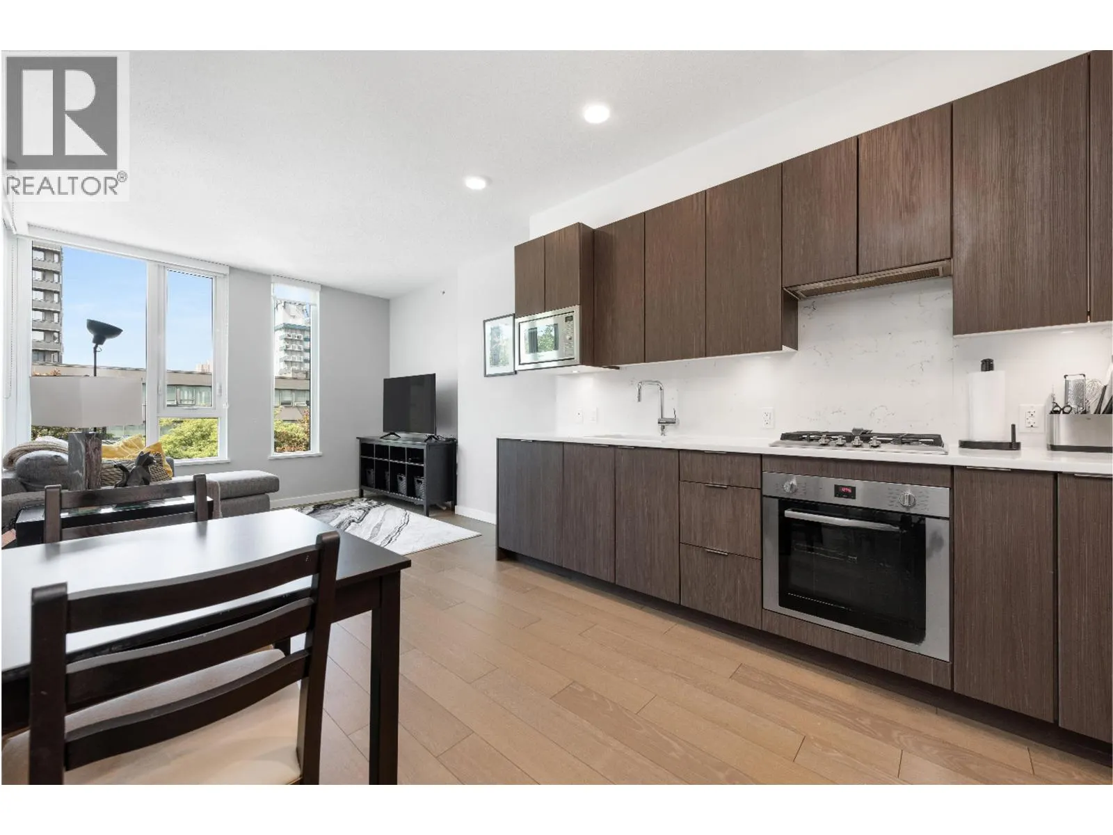 309 2888 CAMBIE STREET