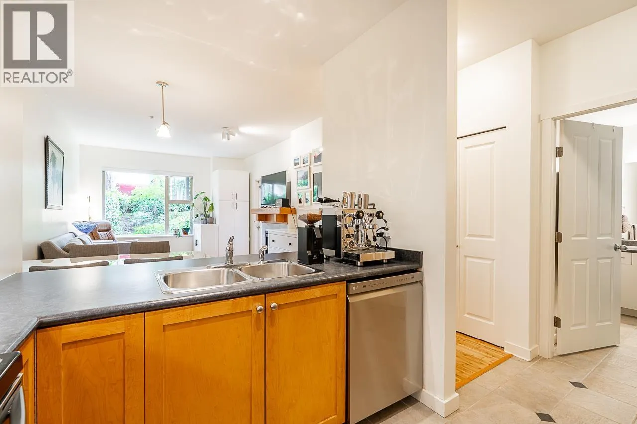 113 808 SANGSTER PLACE