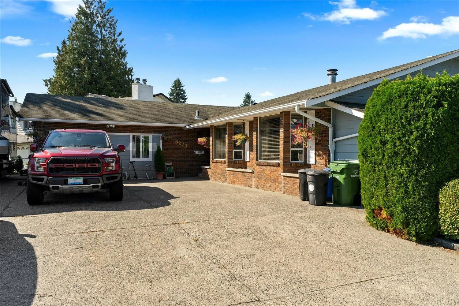 6279 SILVERTHORNE ROAD|Sardis South