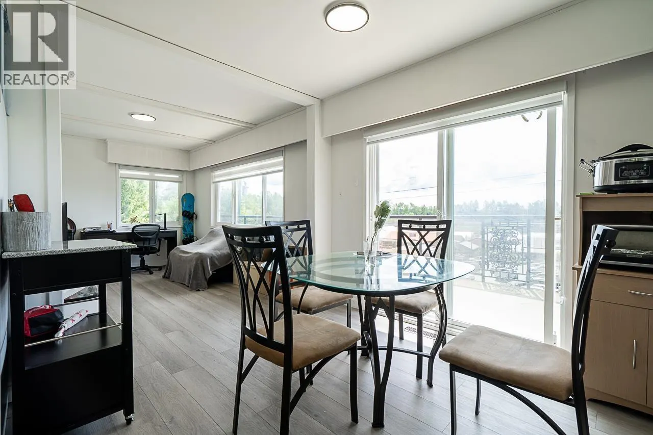 4871 MARINE DRIVE