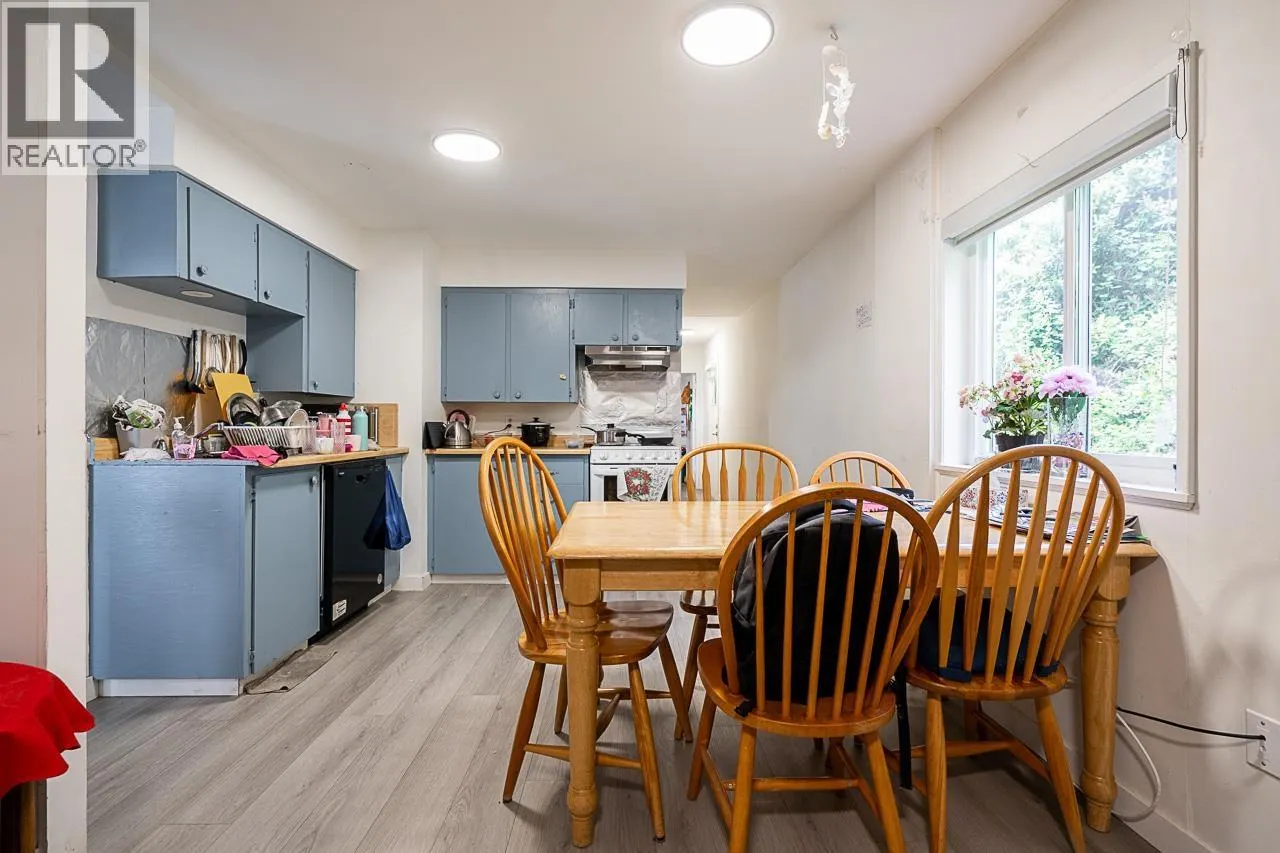 4871 MARINE DRIVE