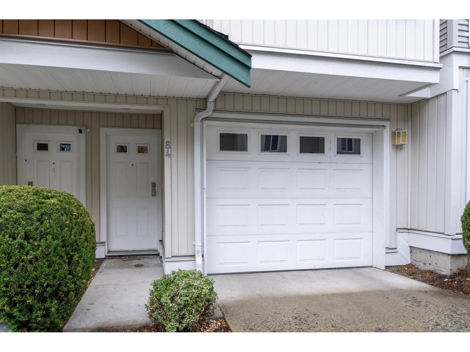 84 12711 64 AVENUE