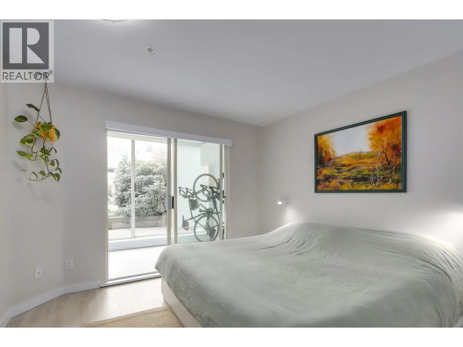 104 630 ROCHE POINT DRIVE