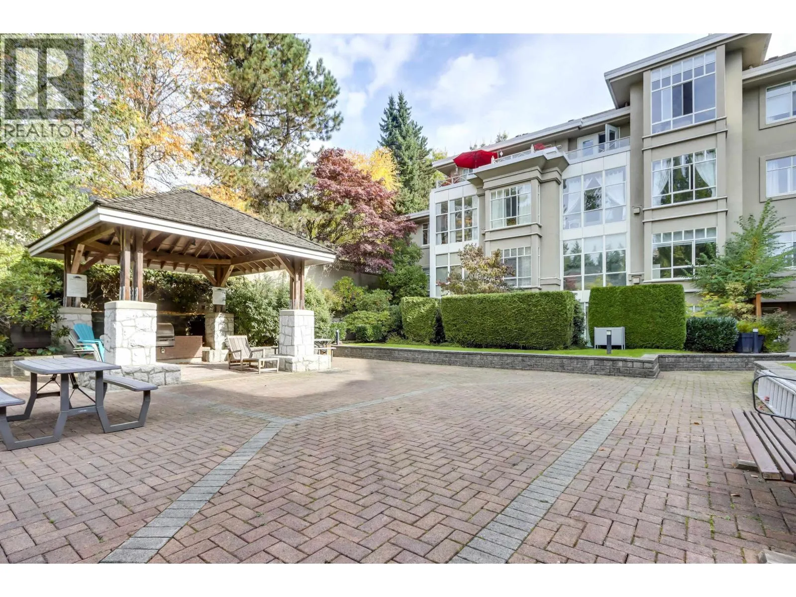 104 630 ROCHE POINT DRIVE
