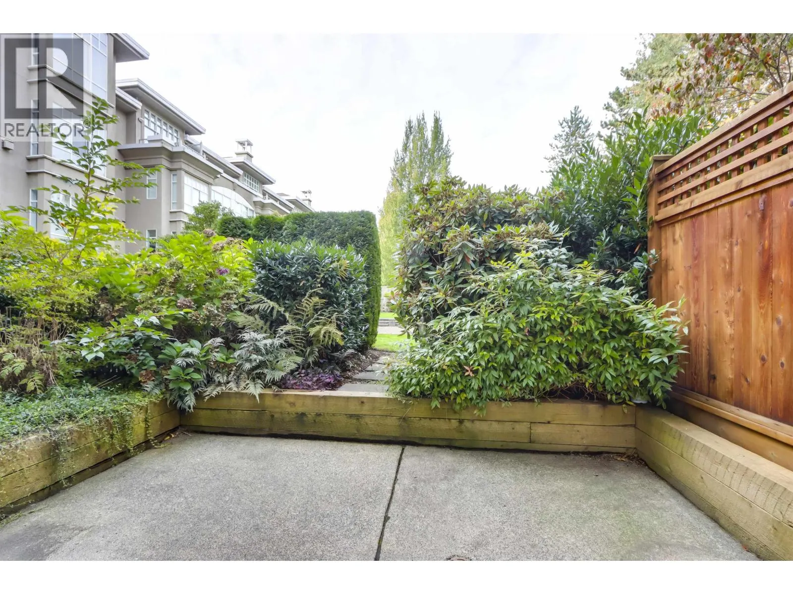 104 630 ROCHE POINT DRIVE