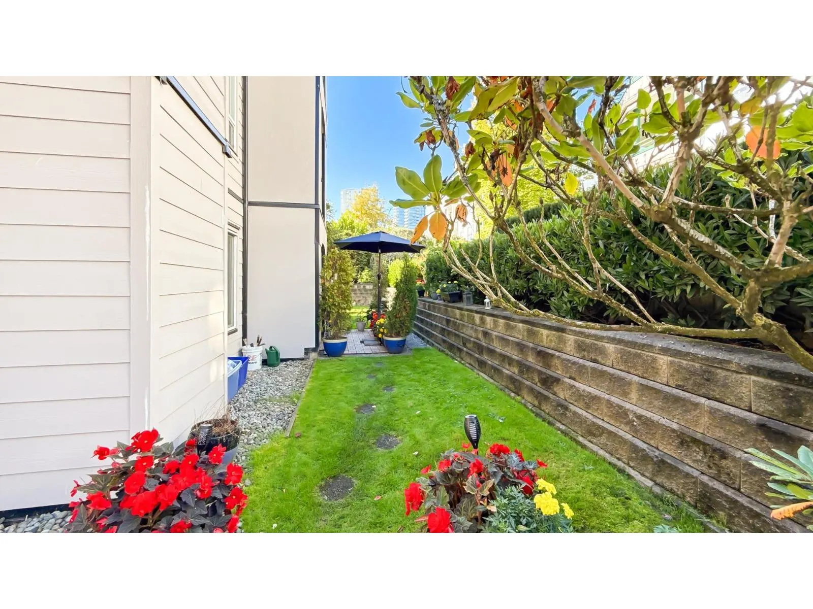 109 1533 BEST STREET