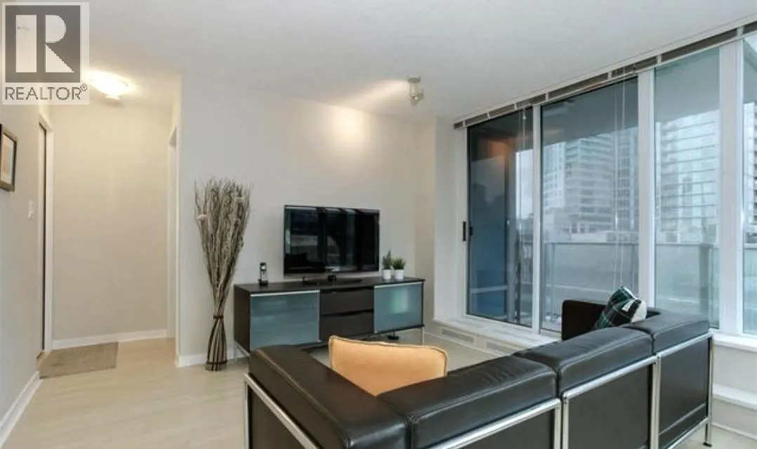 801 188 KEEFER PLACE