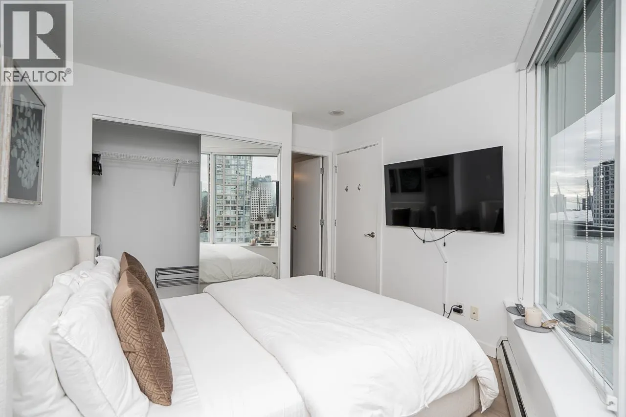 2303 58 KEEFER PLACE