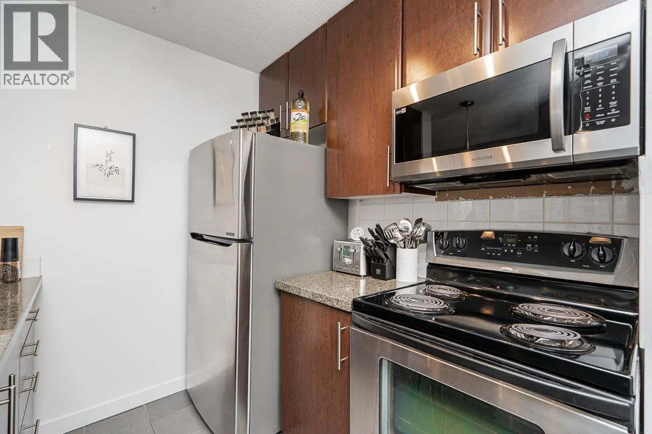 2303 58 KEEFER PLACE