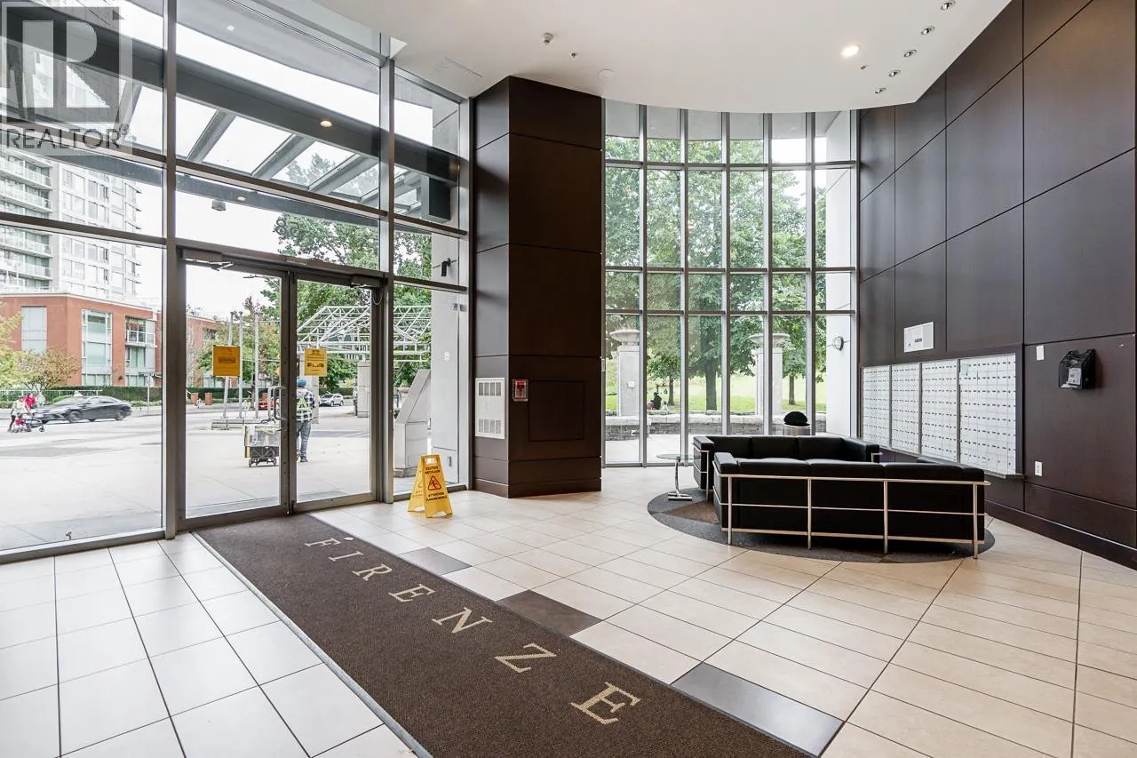 2303 58 KEEFER PLACE