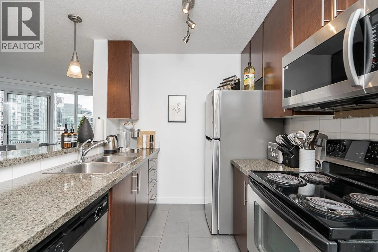2303 58 KEEFER PLACE