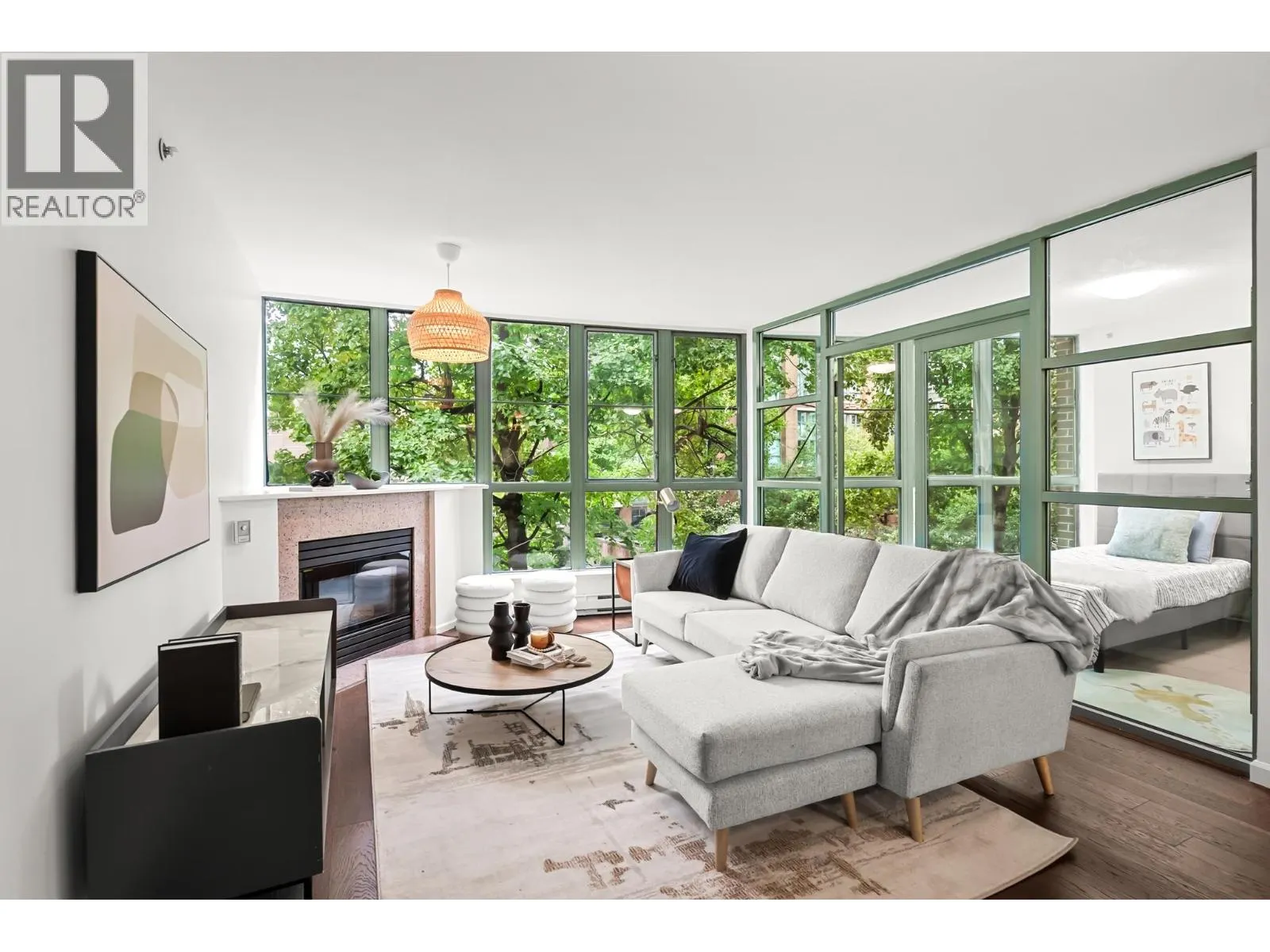301 1159 MAIN STREET
