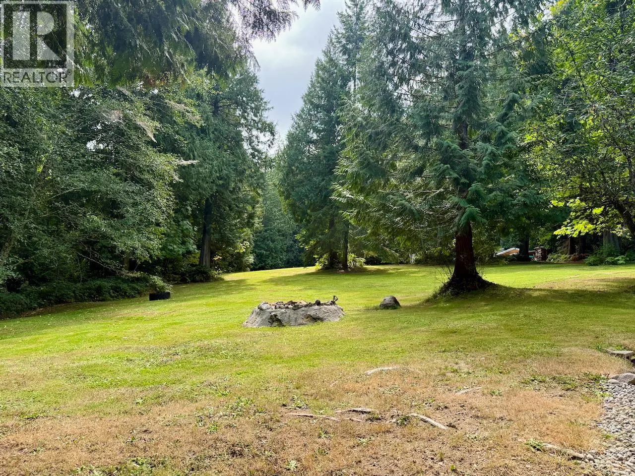 6121 GOLF COURSE ROAD