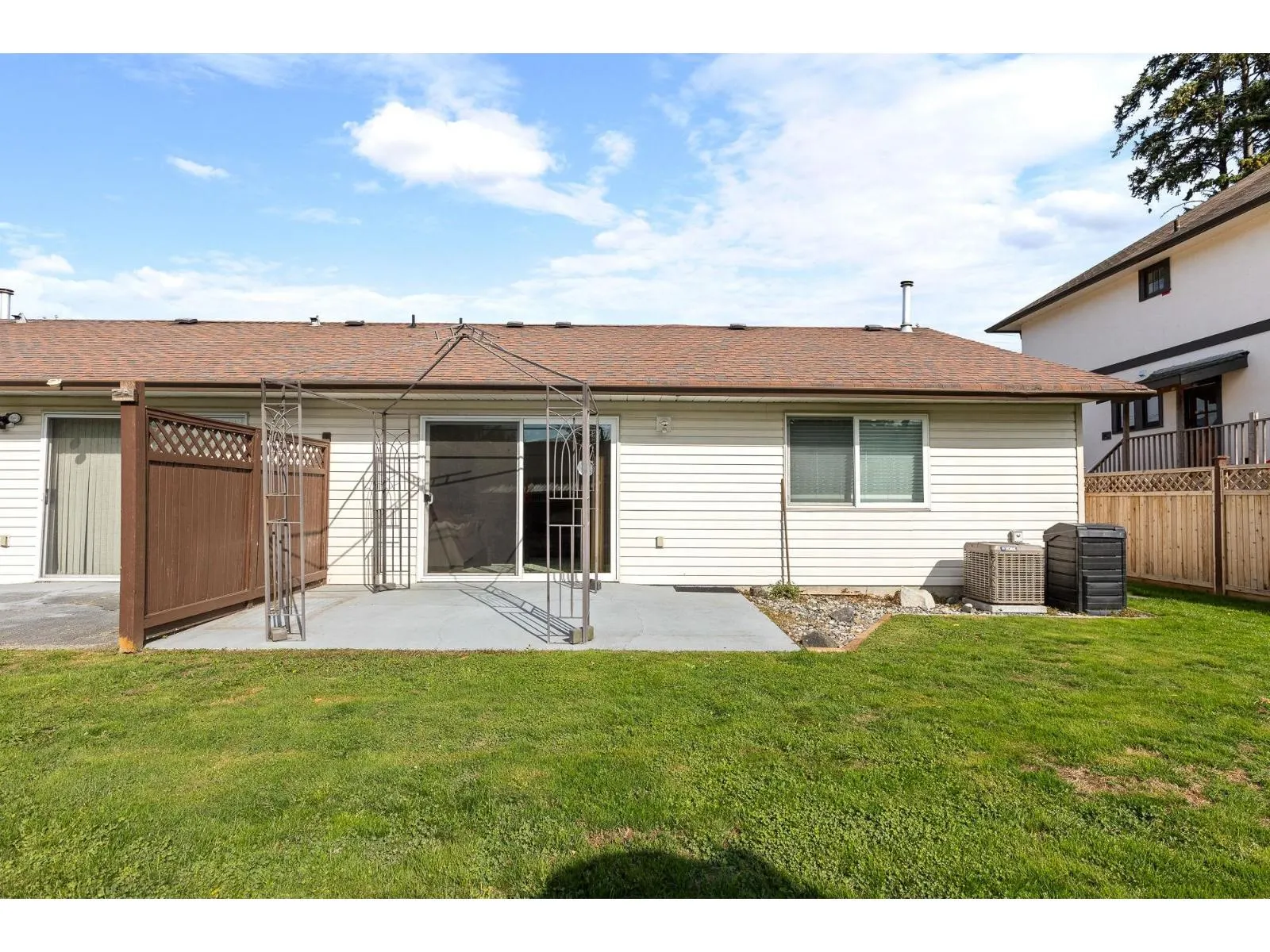 2 45344 HODGINS AVENUE|Chilliwack Proper West