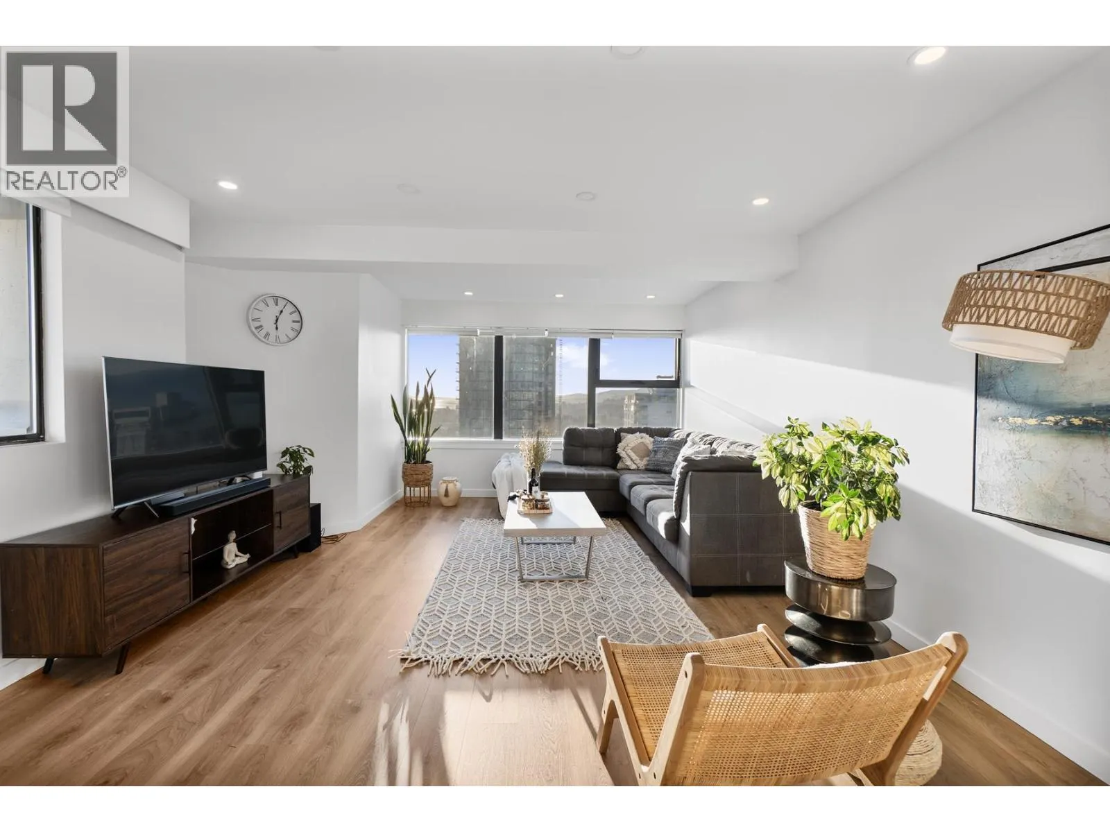 1304 1515 EASTERN AVENUE