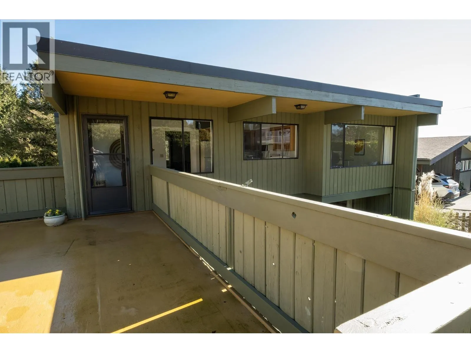 670 FAIRMONT ROAD