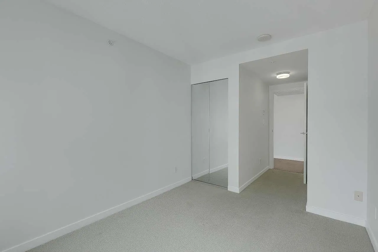 809 13325 102A AVENUE