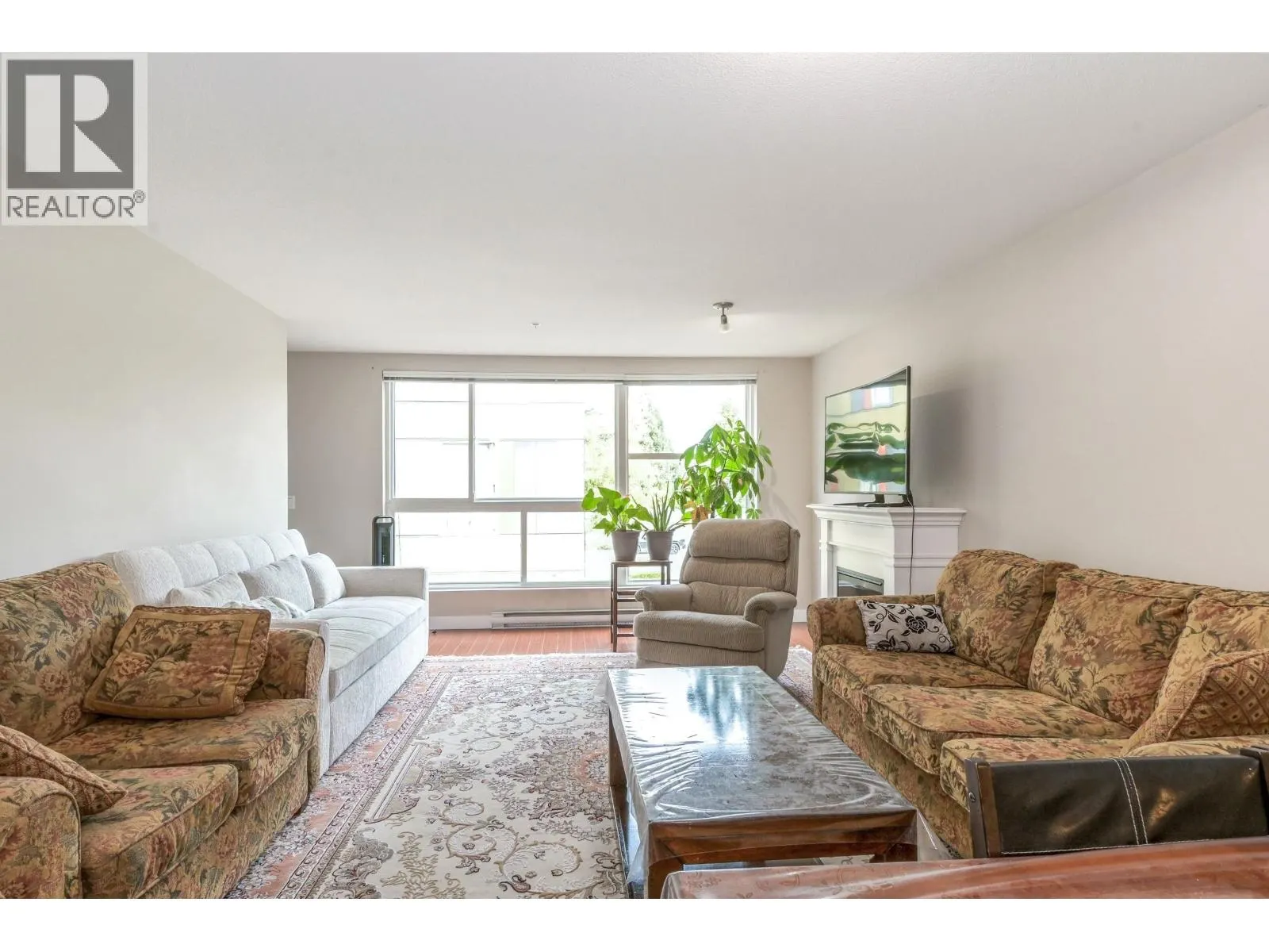 228 12085 228 STREET