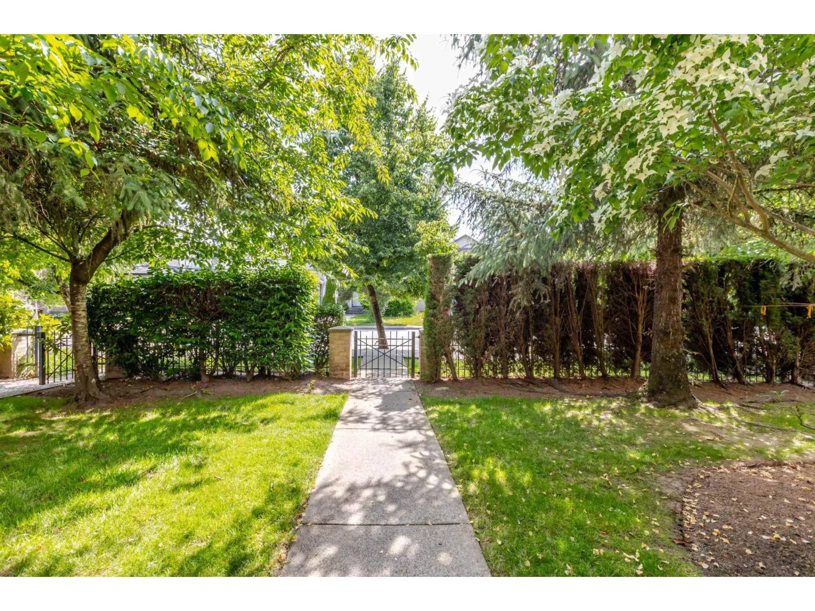 74 16388 85 AVE AVENUE